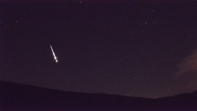 AMS92 meteor
