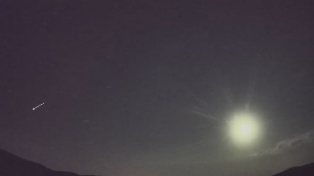 AMS92 meteor