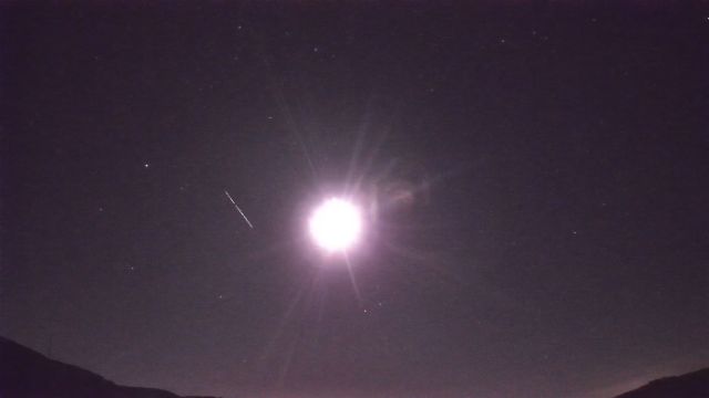 AMS92 meteor
