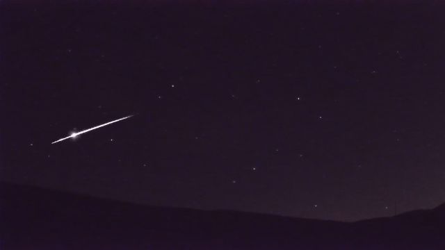 AMS92 meteor