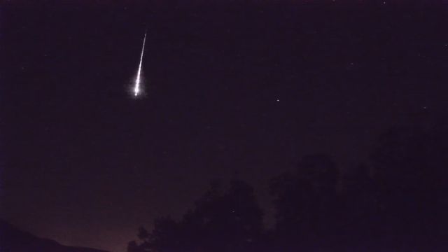 AMS92 meteor