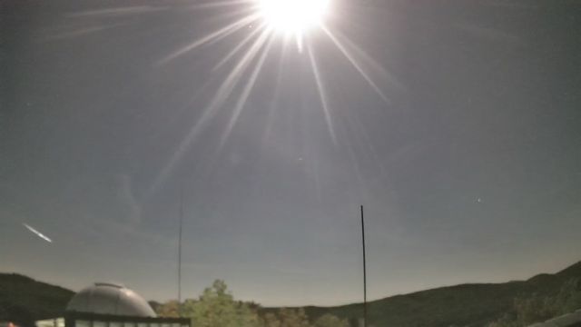 AMS92 meteor