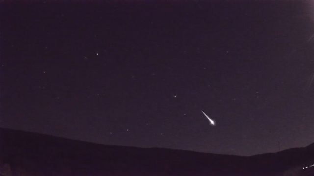 AMS92 meteor