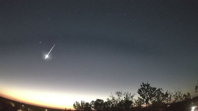 AMS98 meteor
