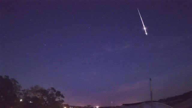 AMS98 meteor